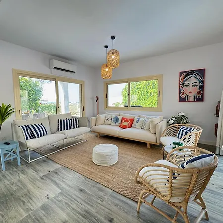 Vilă Konnos Retreat 3br - Walk To Protaras