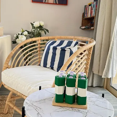 Konnos Retreat 3br - Walk To Villa *