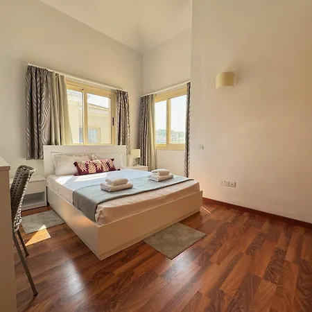 Konnos Retreat 3br - Walk To *