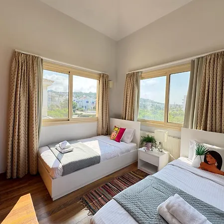 Konnos Retreat 3br - Walk To Villa Protaras